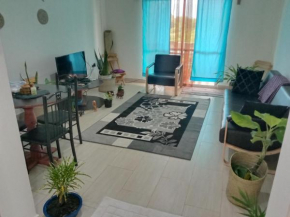 lovely 2-bedroom apartment with patio